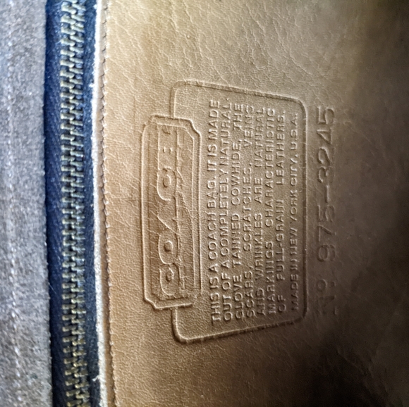 Vintage Coach Small Shoulder Bag №9530 in Putty - Picture 8 of 10